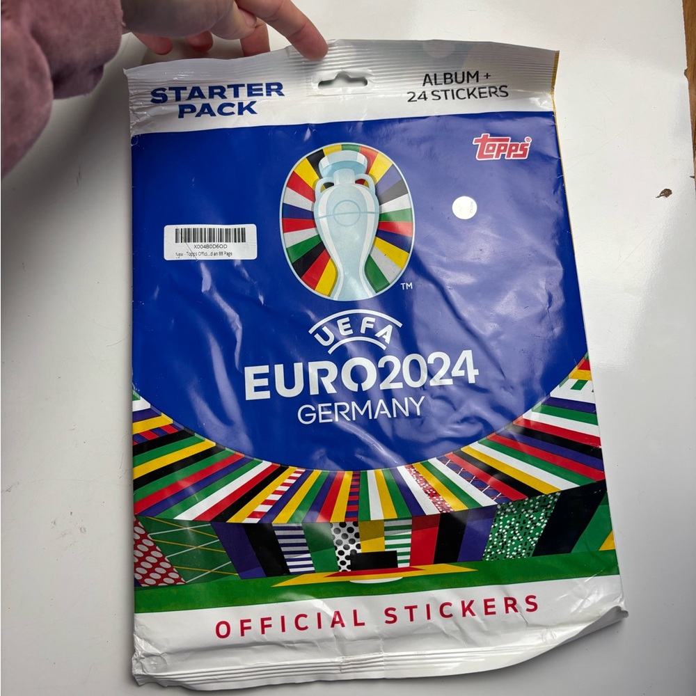 Topps Euro 2024 Stickers Starter Pack‎ - Album +24 Stickers